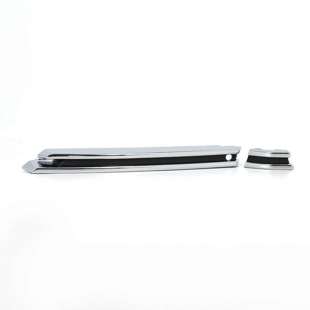 Front Fog Lamp Grille Trim (Dual) L