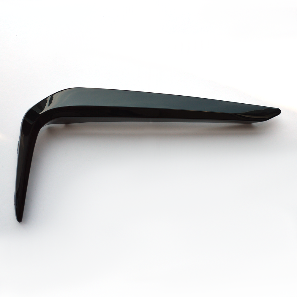 Fog light trim strip, right
G38  M