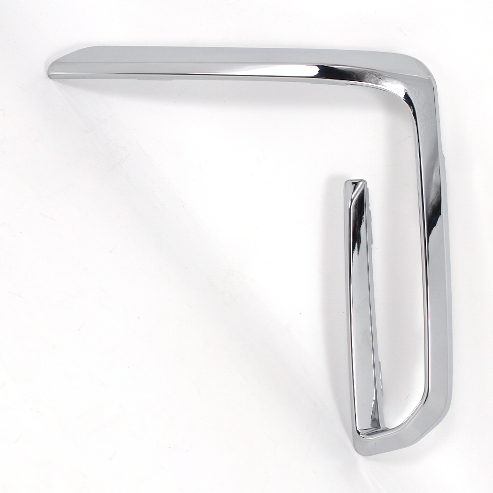 Fog Lamp Grille Trim Fang Style Chrome L G18